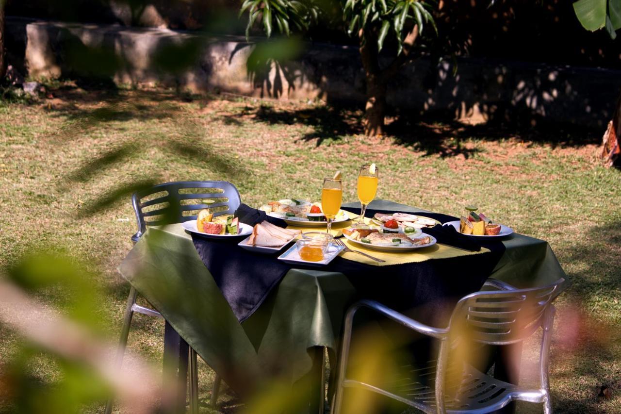 Hotel Royal Rock Sigiriya Exterior foto