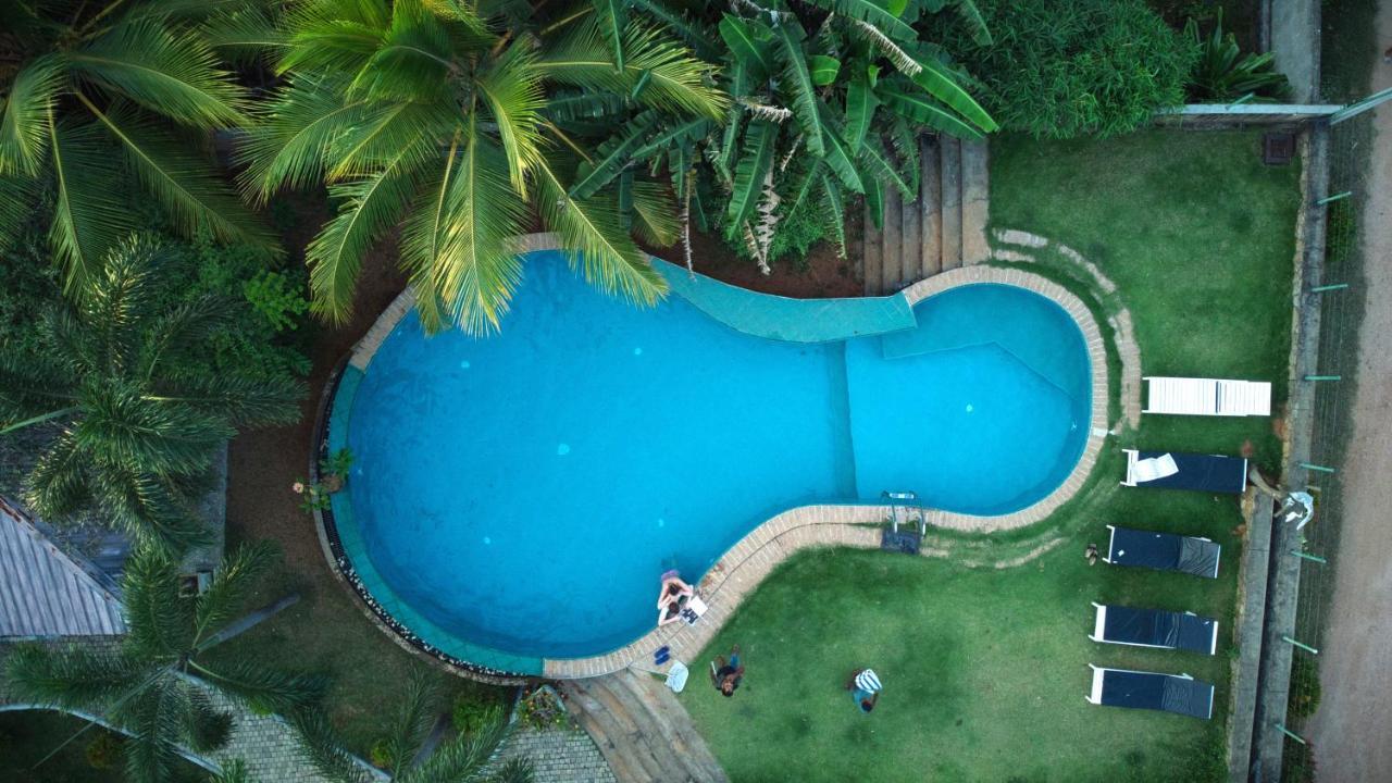 Hotel Royal Rock Sigiriya Exterior foto