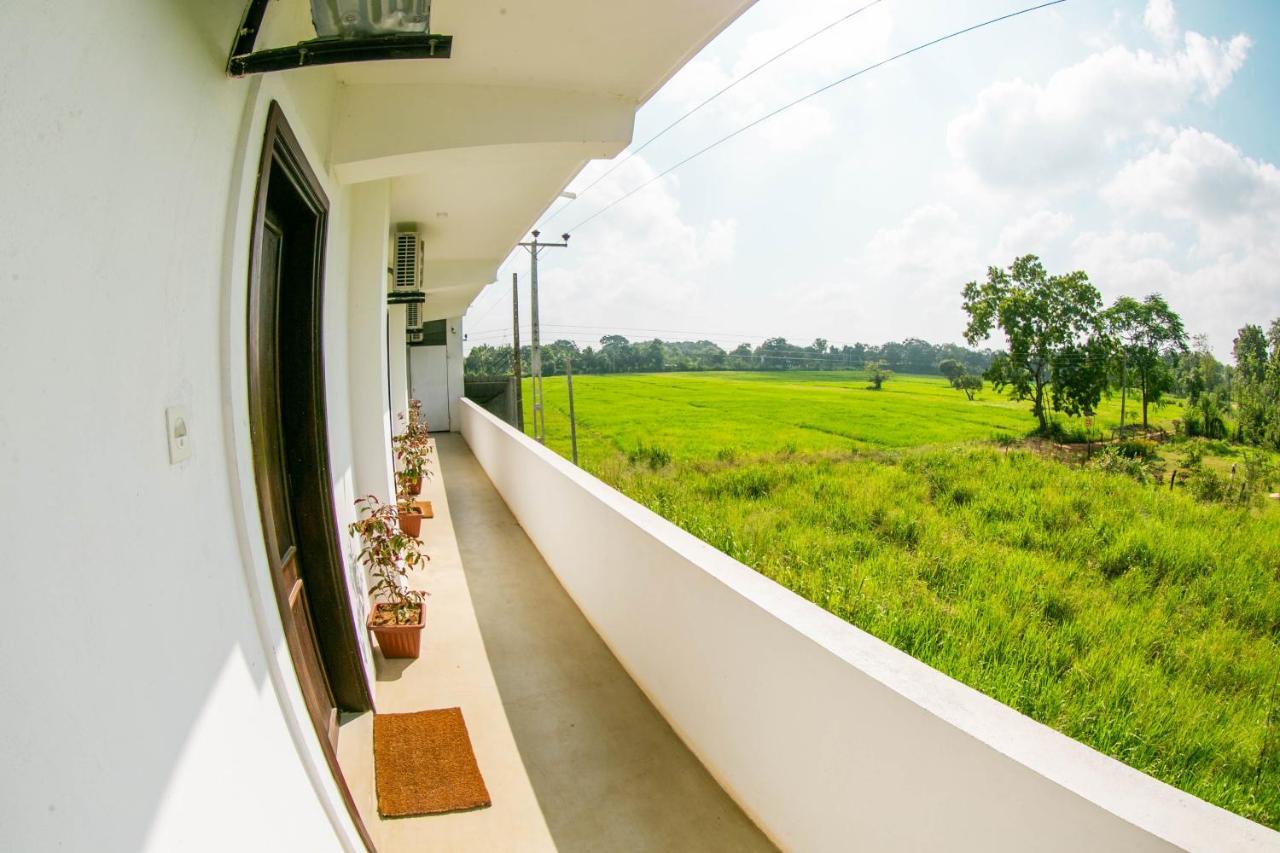 Hotel Royal Rock Sigiriya Exterior foto