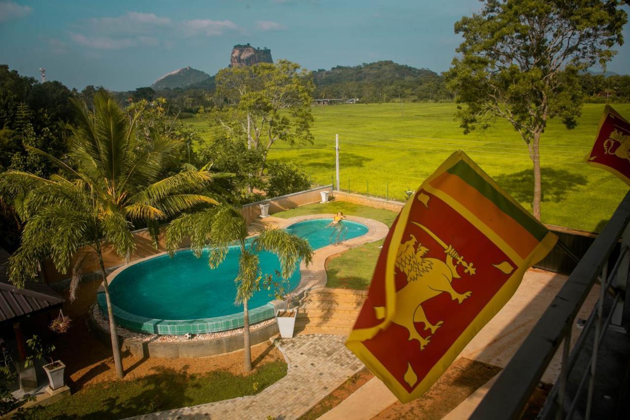 Hotel Royal Rock Sigiriya Exterior foto